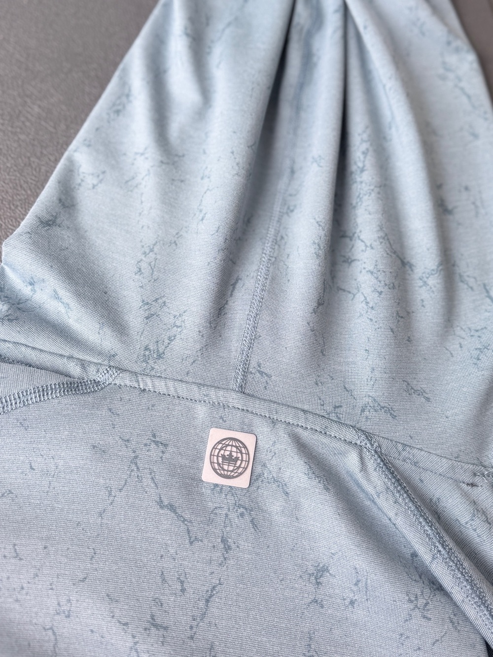 Peter Millar - Light Blue Marbled Long Sleeve Performance Tee Sun Shirt UPF 50 - Picture 6 of 6